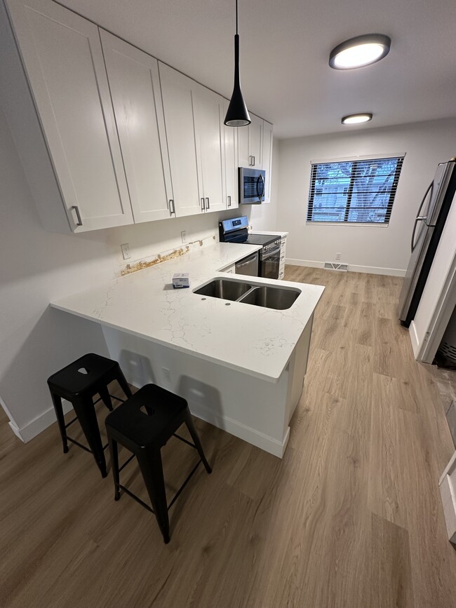 Photo - 1108 Constitution Ave