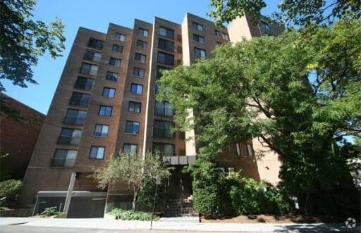 Building Photo - 1243 Beacon St Unit 3A Rental