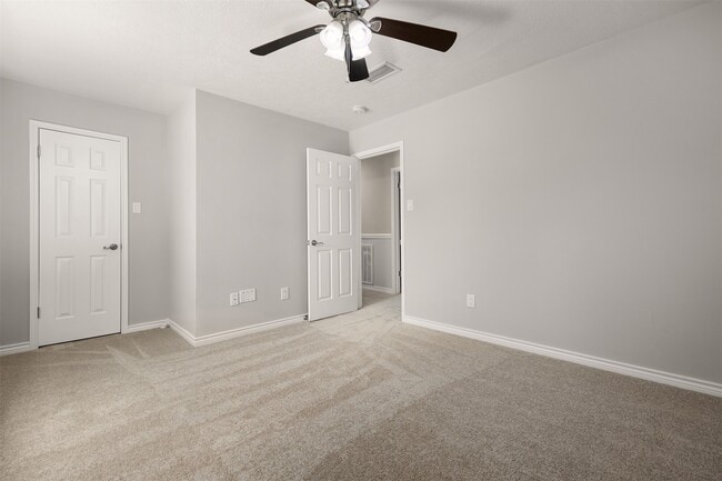 Photo - 602 Oak Briar Dr