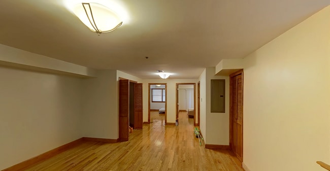 Building Photo - 112 Allston St