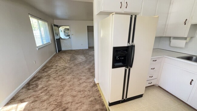 Photo - Jeanette Avenue-1041/1043 (Duplex) Unit 1041