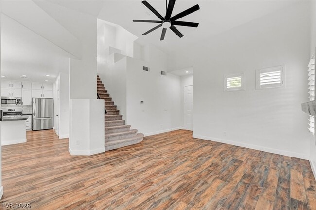 Photo - 10544 Allthorn Ave