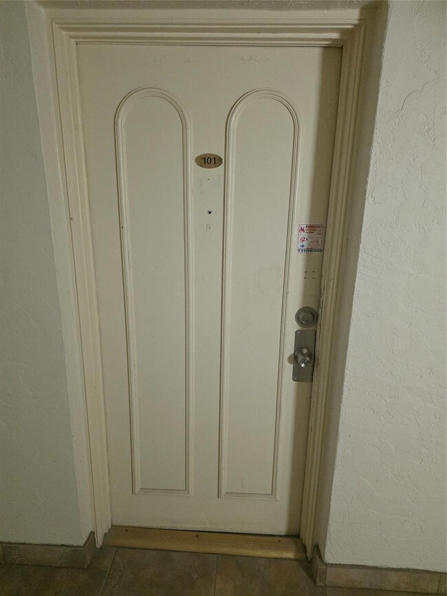 Photo - 251 S Cypress Rd Unit 101