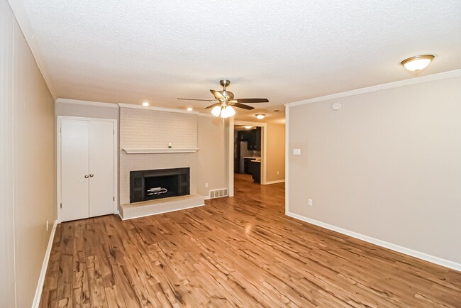 Photo - 938 Pheasant Hollow Dr