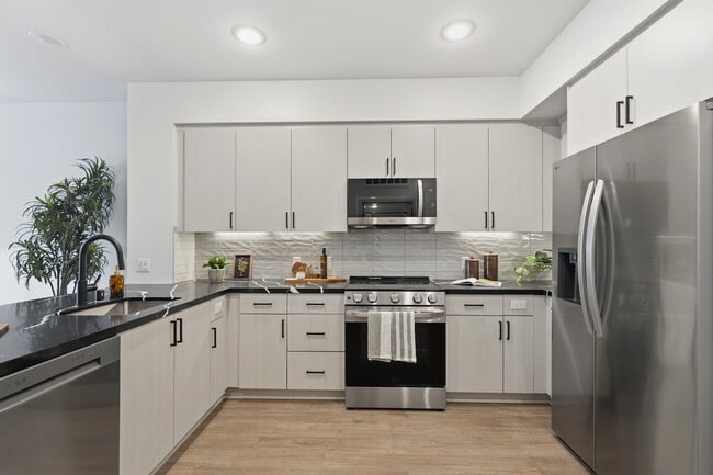 Solaris Encinitas