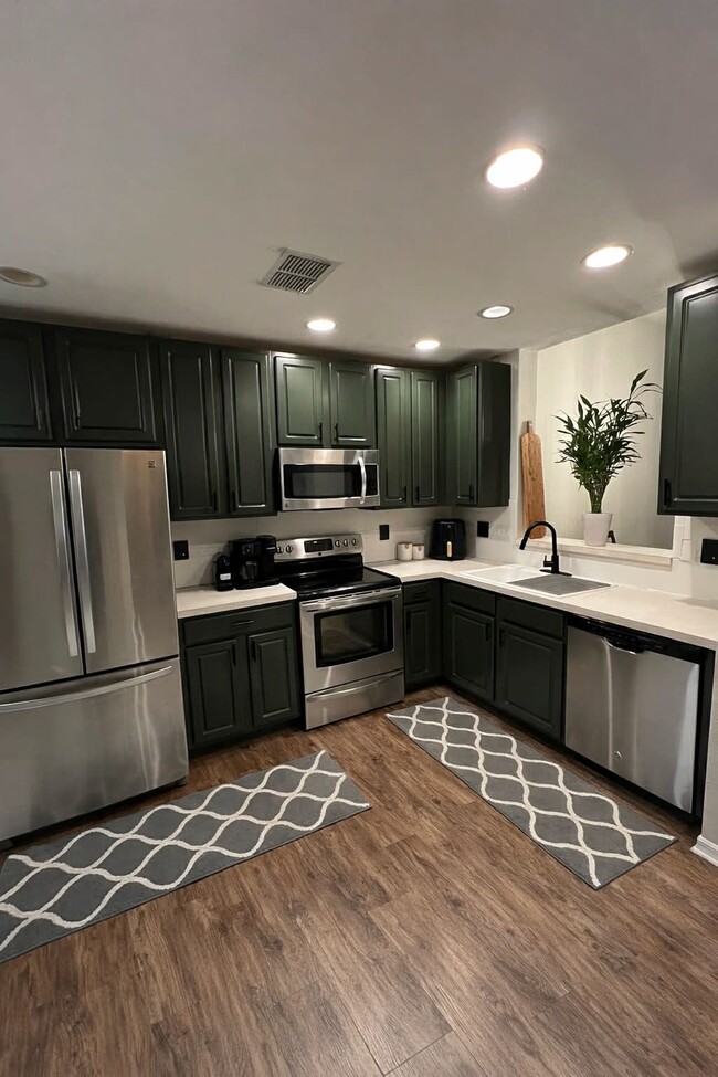 Photo - 7575 Meadow Lakes Dr