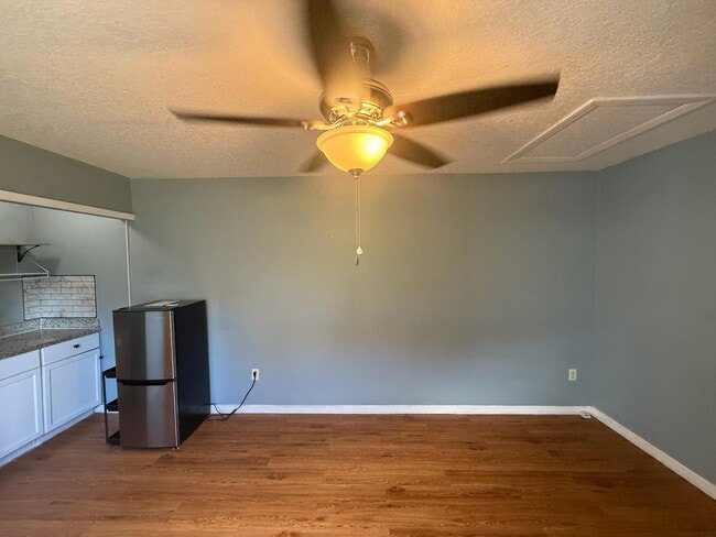 Photo - 843 Caribbean Dr