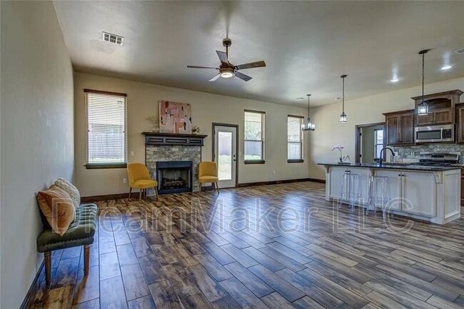 Photo - 1712 Appaloosa Dr