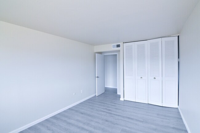 Photo - Buttonwood Apartments