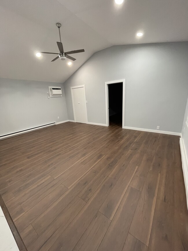 Photo - 66 Cedar Oaks Ave