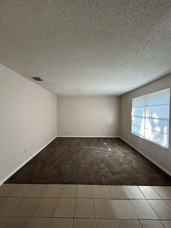 Photo - 470 Crabapple Ct