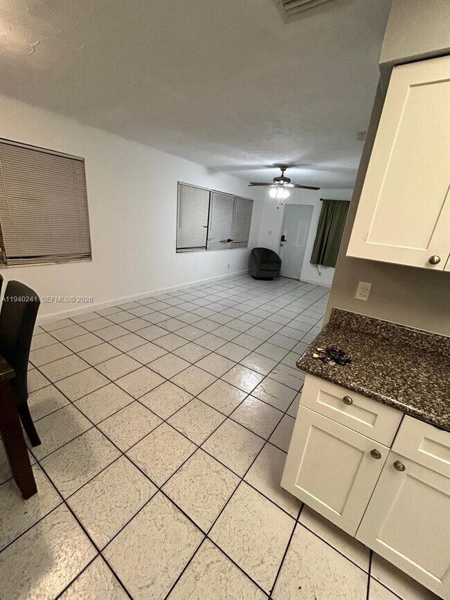 Photo - 1221 NW 5th Ave Unit 2