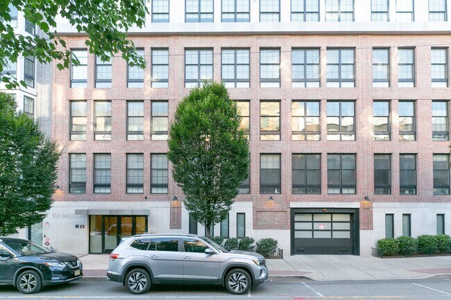 Building Photo - 502 Madison St Unit 203 Rental