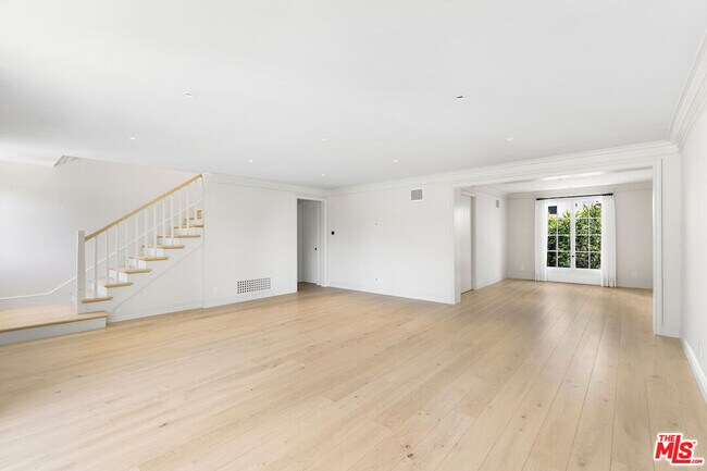 Photo - 152 S Camden Dr