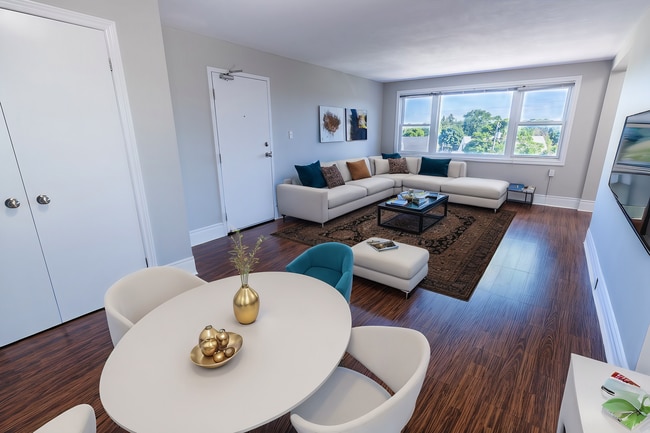 143 Westchester Crescent - 143 Westchester Crescent