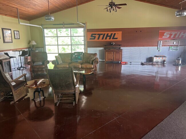 2797 Happy Valley Rd