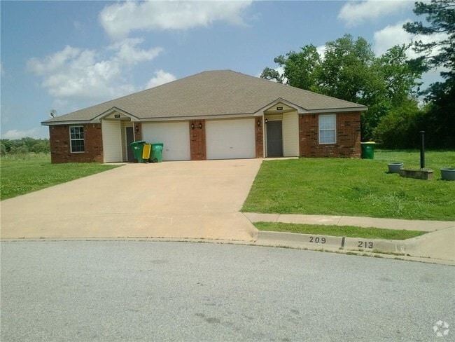 Building Photo - 209 Graystone Cir Rental