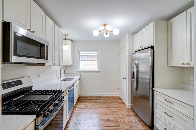 458 Rice Ave