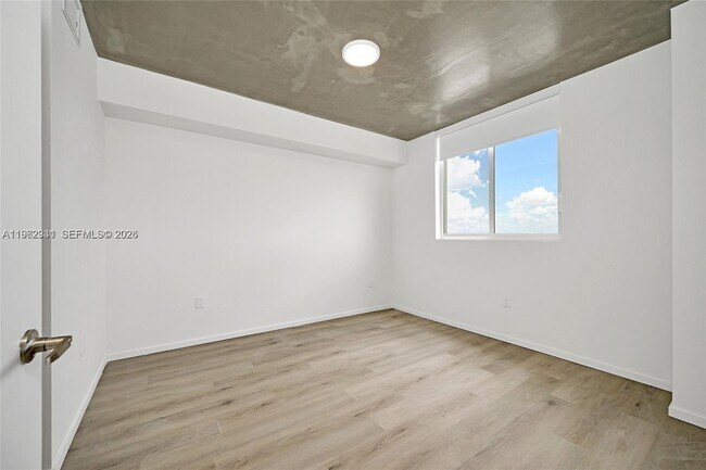 Photo - 475 NE 125th St Unit 501