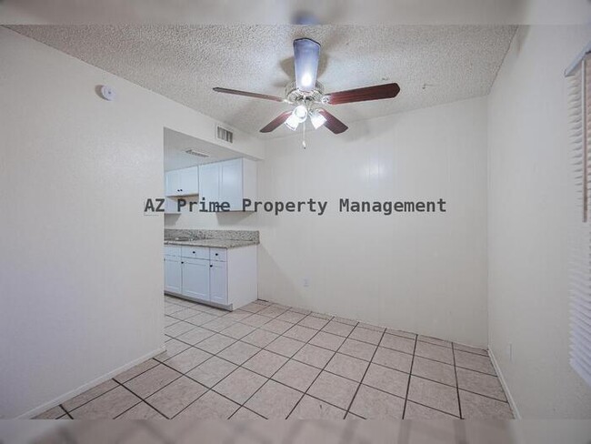 Photo - 5040 N 40th Ave
