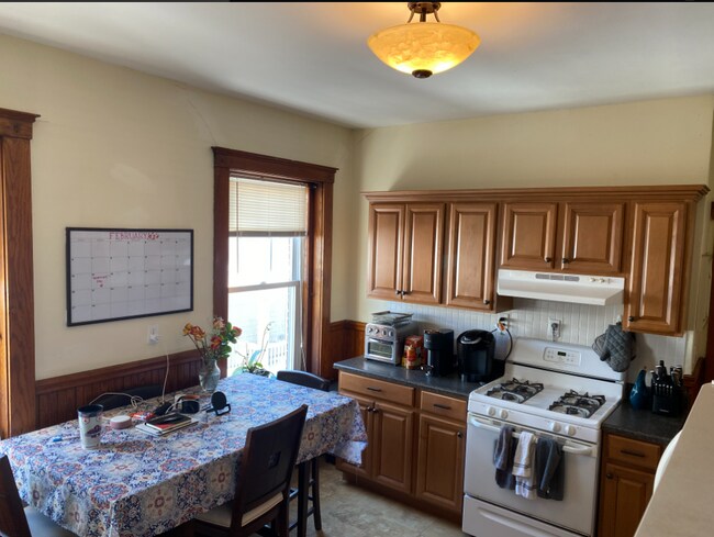 7 Hillside St Unit 2