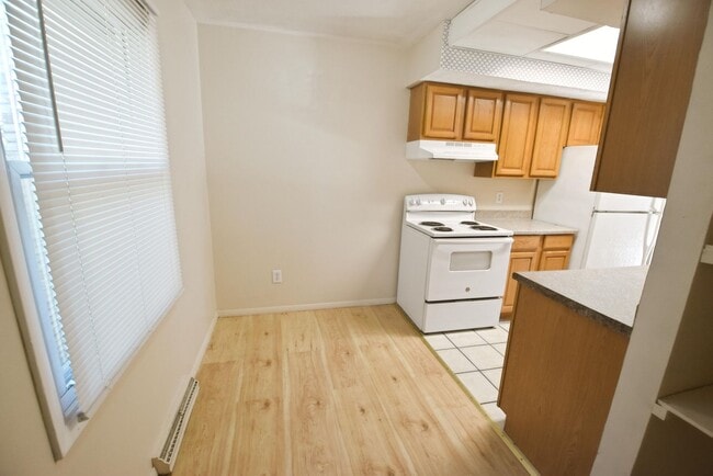 Photo - 3 Bedroom 1.5 Bath in North side of South ... Casa