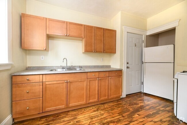 Building Photo - 473 Broadway Unit 5 Rental