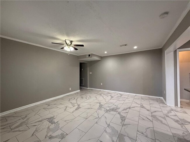 Photo - 1576 Carolyn Dr SW