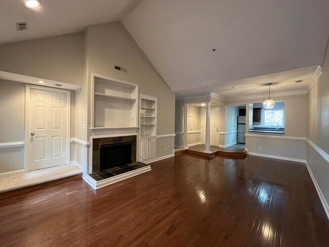 Photo - Excellent 2BD, 2BA Downtown Raleigh Condo ... Unit 301
