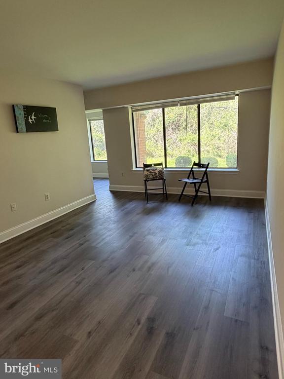 Building Photo - 8395 Buttress Ln Unit 102