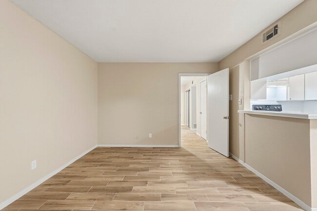 Photo - 309 Stratford St Unit 6