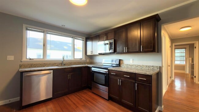 Building Photo - 62 Billings Ave Unit 2