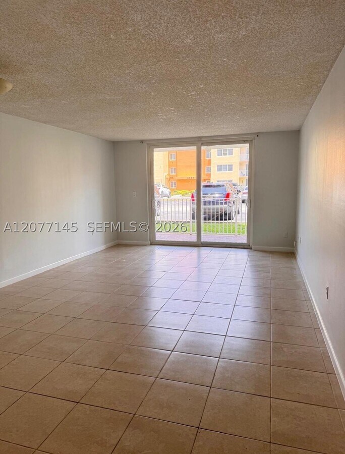 Photo - 6990 Miami Gardens Dr Unit 2-225
