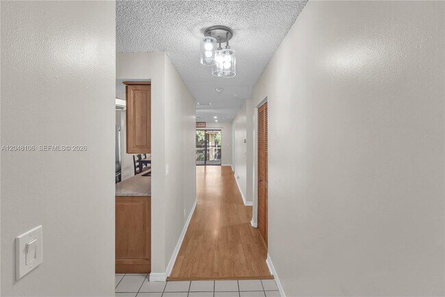 9565 NW 2nd Pl Unit 1-H