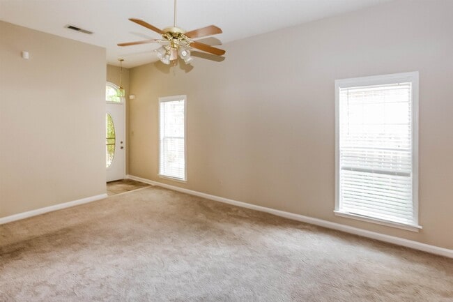 Photo - 6999 Parkbrook Ln