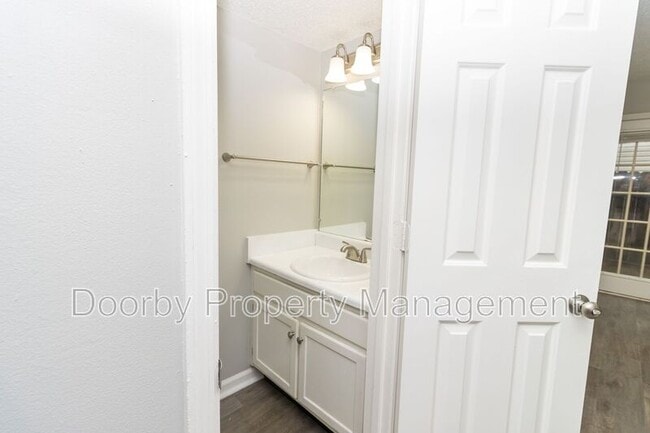 Photo - 2827 Dayton Blvd Unidad 3