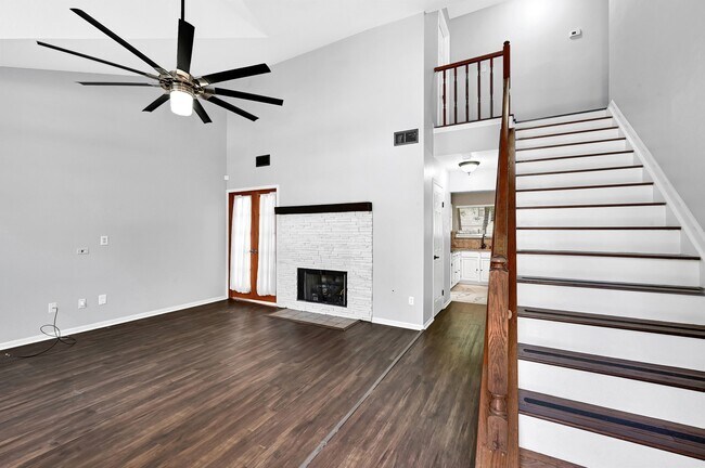 Photo - 4919 Dobbin Springs Ln