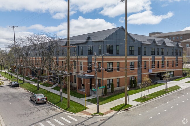 Building Photo - Belknap Place Rental