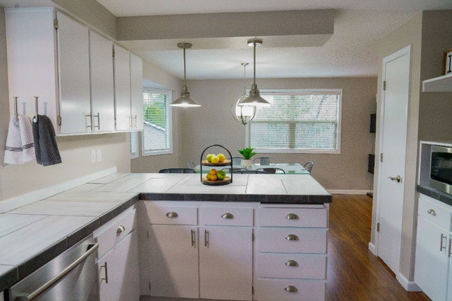 Photo - 12245 SW Ann Ct Unidad 2