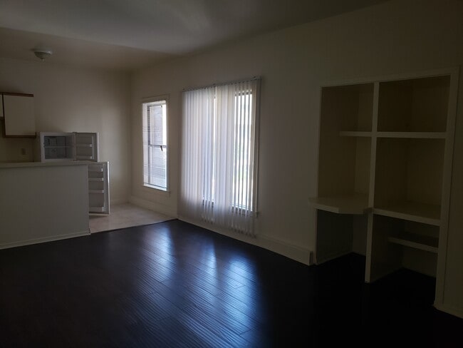 432 S. New Hampshire