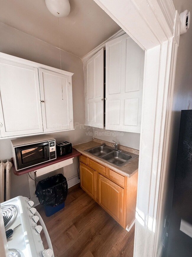 Photo - 30 Pleasant St Unit 2