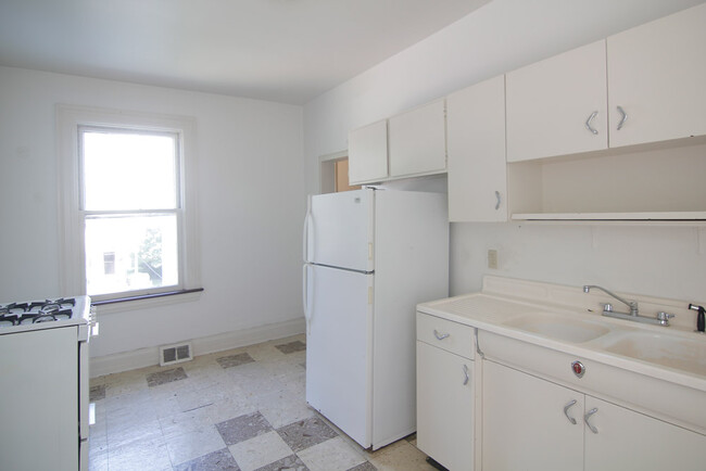 Building Photo - 426 Biddle Ave Unit 2 Rental