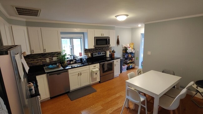 Photo - 140 Dudley St Apartments Unit 140