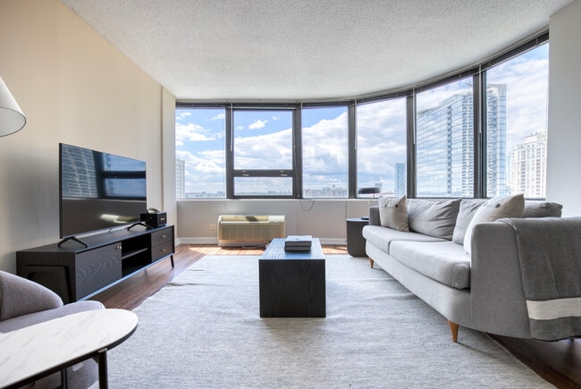Building Photo - 1212 S Michigan Ave Rental