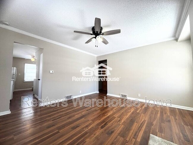 Photo - 1145 65th St