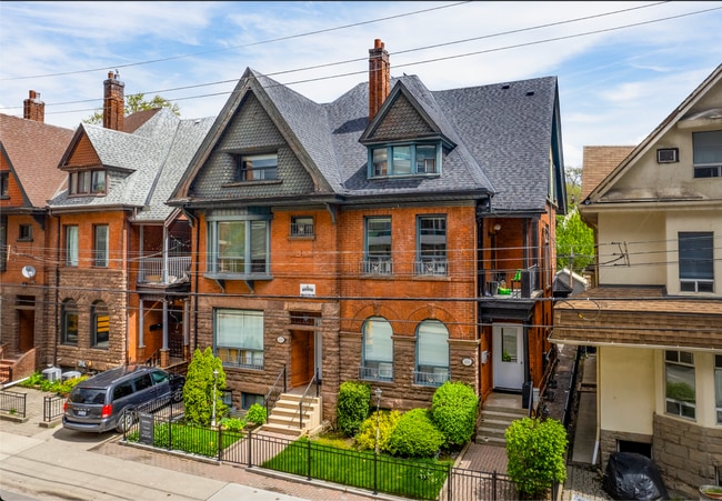 Photo - 101-103 Spadina Rd Unit 101-3