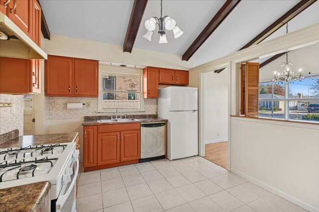 Photo - 8538 Mango Ave