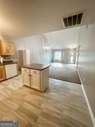 Photo - 115 Northpointe Dr