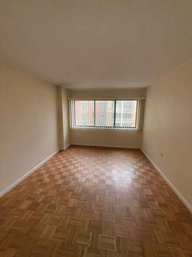Building Photo - 2 Bedroom 2 Bathroom Condo Available for Rent