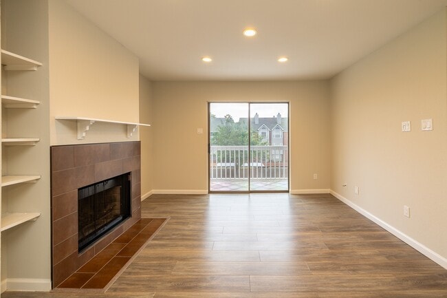 Building Photo - 2750 Holly Hall St Unit 1608